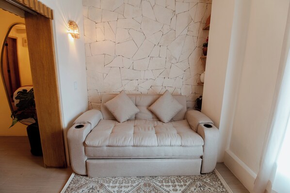 Executive Suite | Living area