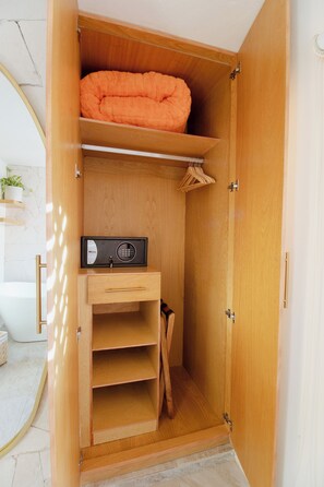 Deluxe Room | Interior