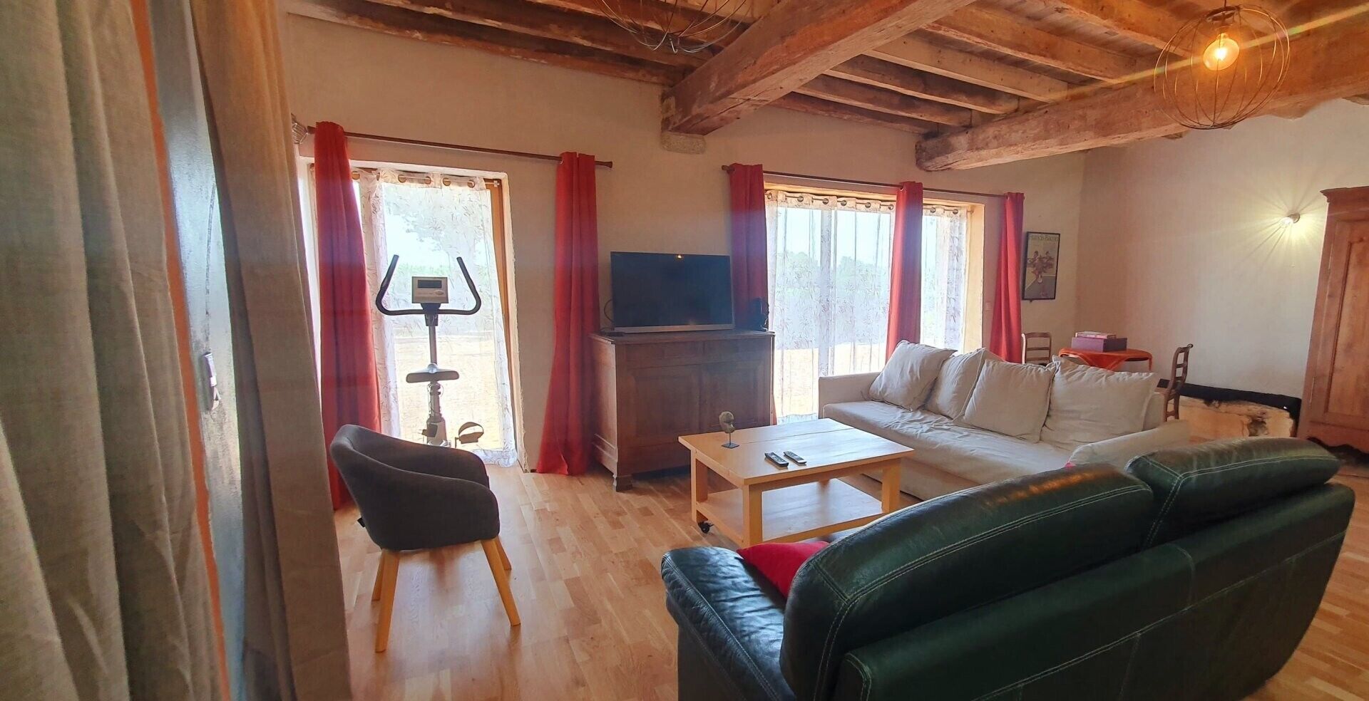 Televisie en een tafeltennistafel