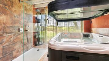 Douche, serviettes fournies