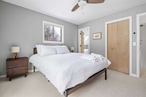 4 chambres, fer et planche à repasser, Wi-Fi, draps fournis