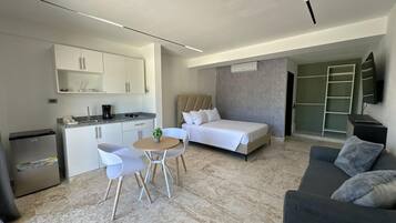 Laptop workspace, free WiFi