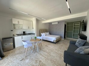 Superior-Doppelzimmer | Laptopgeeigneter Arbeitsplatz, kostenloses WLAN