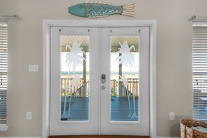 Interior - Sound-View Beach Retreat w/ Multiple Decks, Kayaks & Bikes  Island Vibes (Navarre)