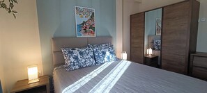 3 عدّة غرف نوم ومكواة/لوح كي وواي فاي مجانًا وملاءات أسرّة