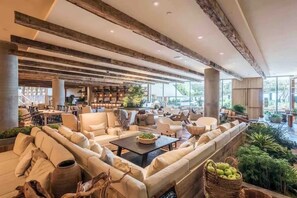 Interior - 1 BR Suite @ 1 Hotel | Gym+Pool+Rooftop (Miami Beach)