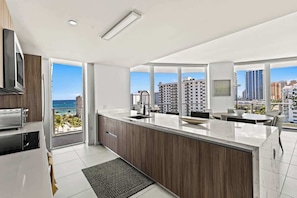 Fridge, microwave, oven, stovetop - Ocean-View Luxury 3BR | Pool, Gym & Beach Access (Fort Lauderdale)