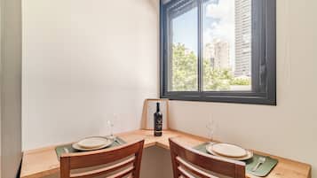 Apartamento clássico, vista para o pátio | Parte interna