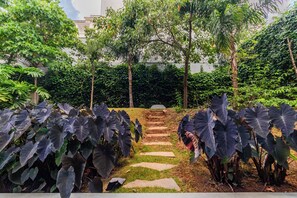 Khuôn viên nơi lưu trú