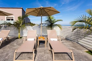 Terrace/patio - Family Villa w/ Private Pool & BBQ, close to Beach (Rethymno)