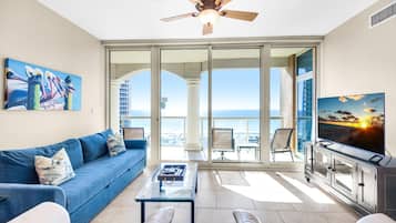 Apartment, Mehrere Betten (Portofino Island Resort 2-1306) | Wohnbereich