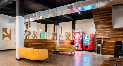 Elokut Apartments by Stay with Bear