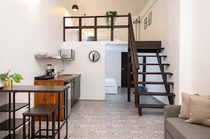Loft | Wohnbereich | Smart-TV