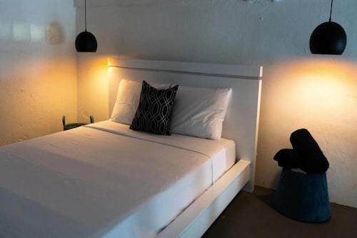 Elokut Apartments by Stay with Bear