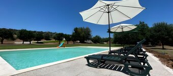 Tiny Home Casa do João with Shared Pool, Wi-Fi and Air Conditioning