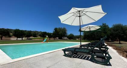 Tiny Home Casa do João with Shared Pool, Wi-Fi and Air Conditioning