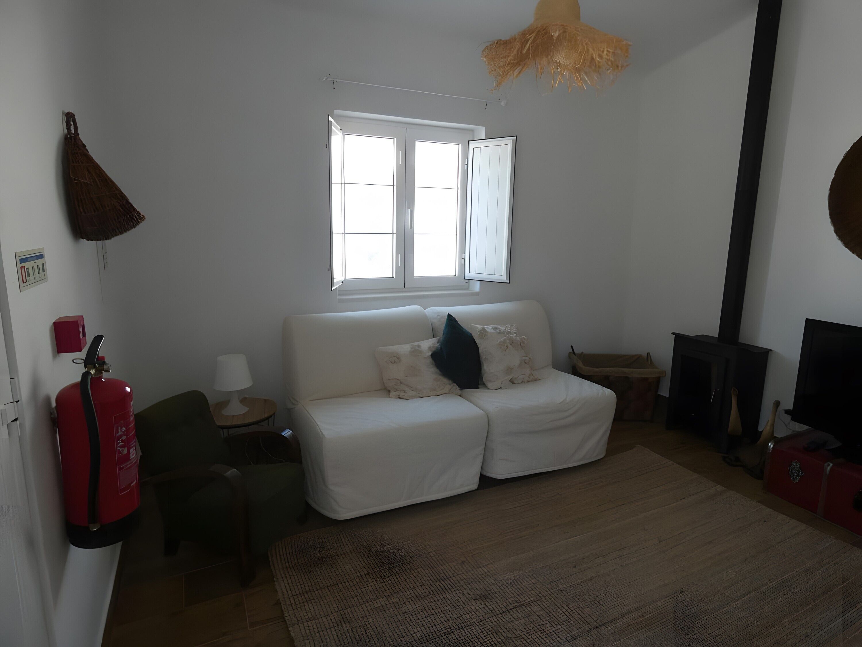 Télévision, cheminée