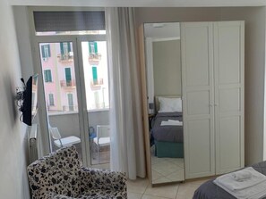 Interior - TUANIS NAPOLI (Napoli)