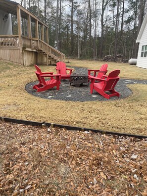 Property grounds - Cozy 3 bed 3 bath home with 2 living areas at Lake Sam Rayburn-water access (Brookeland)