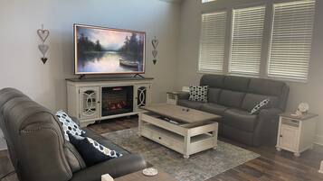 TV connectée, cheminée