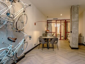 Interior - Fire tree - The suite (Badajoz)