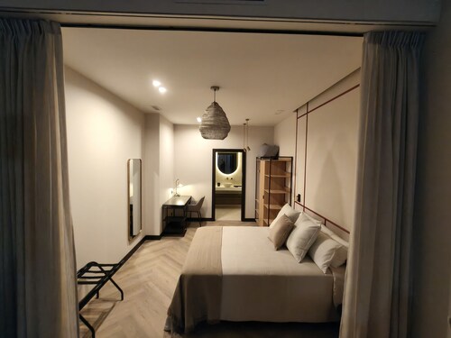 Washingtonia - Spaciousness with contemporary design