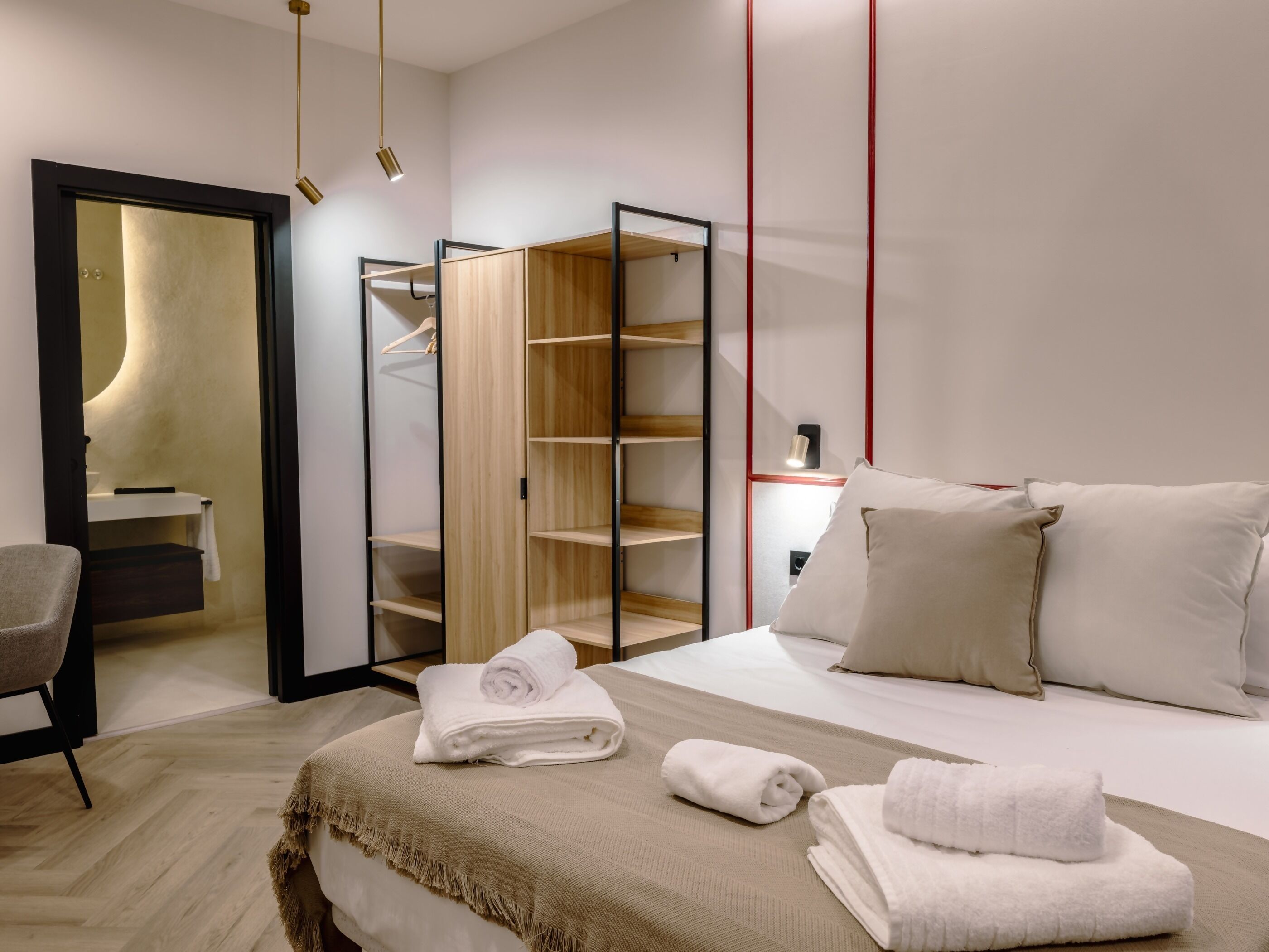 Iron/ironing board, travel cot, free WiFi, bed sheets