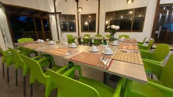 包含每日全套早餐