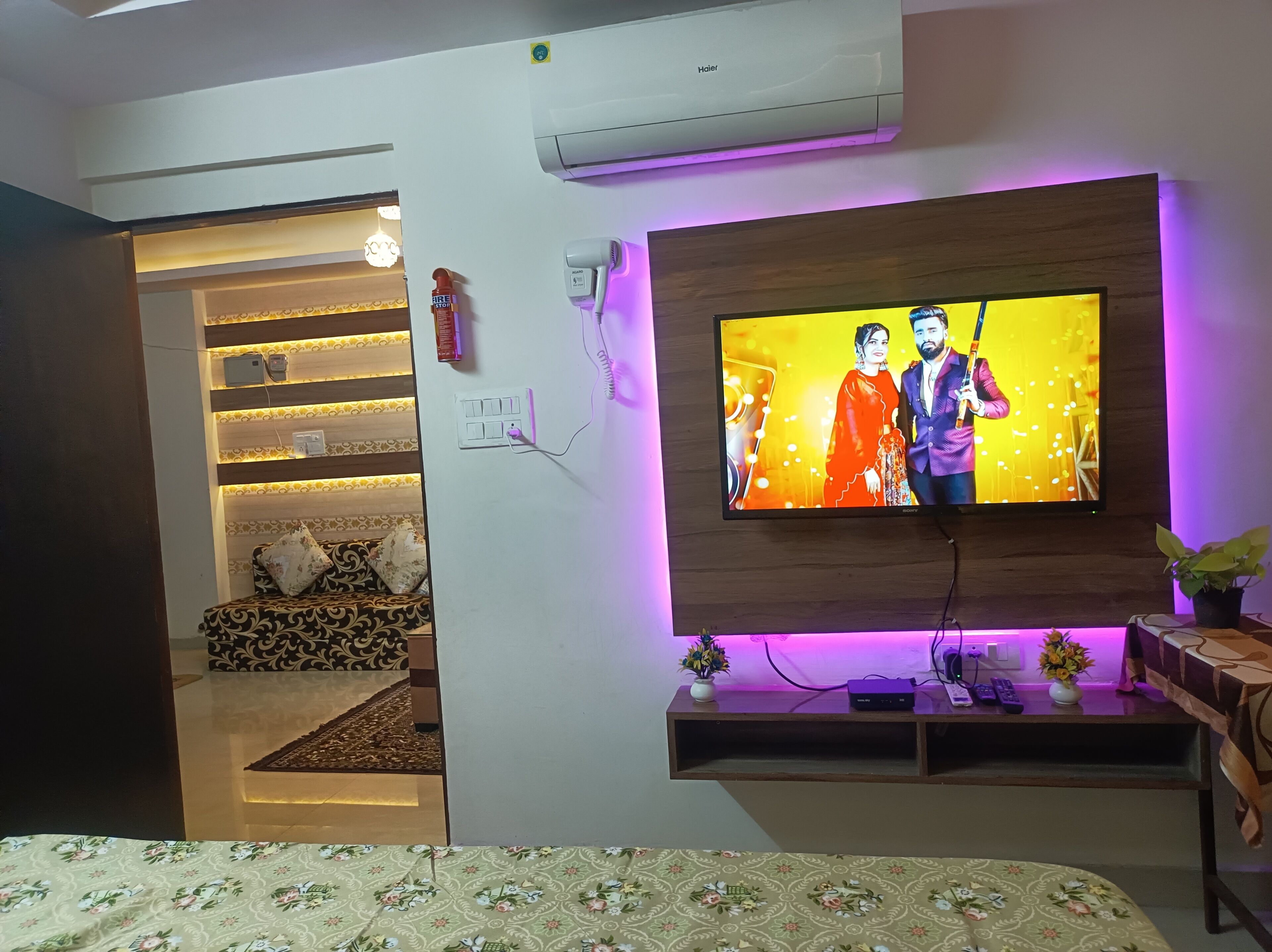 1 bedroom, iron/ironing board, internet, bed sheets