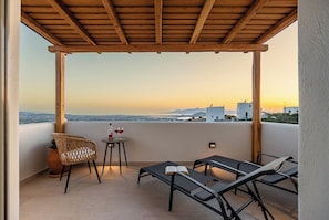 Terrace/patio - Eartha Horizon 3BR Villa Private Pool Scenic View (Naxos)