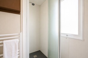 Interior - Mobile Home '6 Personnes' with Shared Pool, Wi-Fi and Air Conditioning (Carry-le-Rouet)