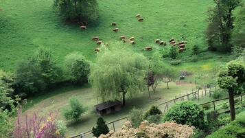 Enceinte de lâhĂ©bergement