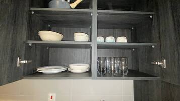 Deluxe Studio Suite, Balcony, City View | Interior