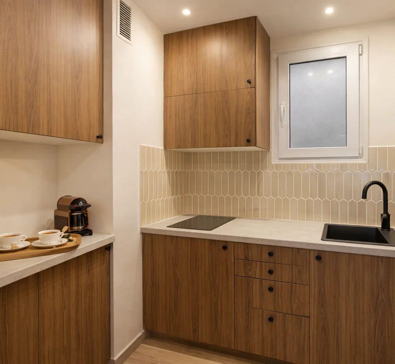 Estudio | Cocina privada | Máquina de café espresso y cafetera o tetera