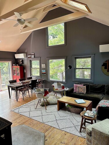 Flat Rocks Cottage- ski and swim in the Catskills