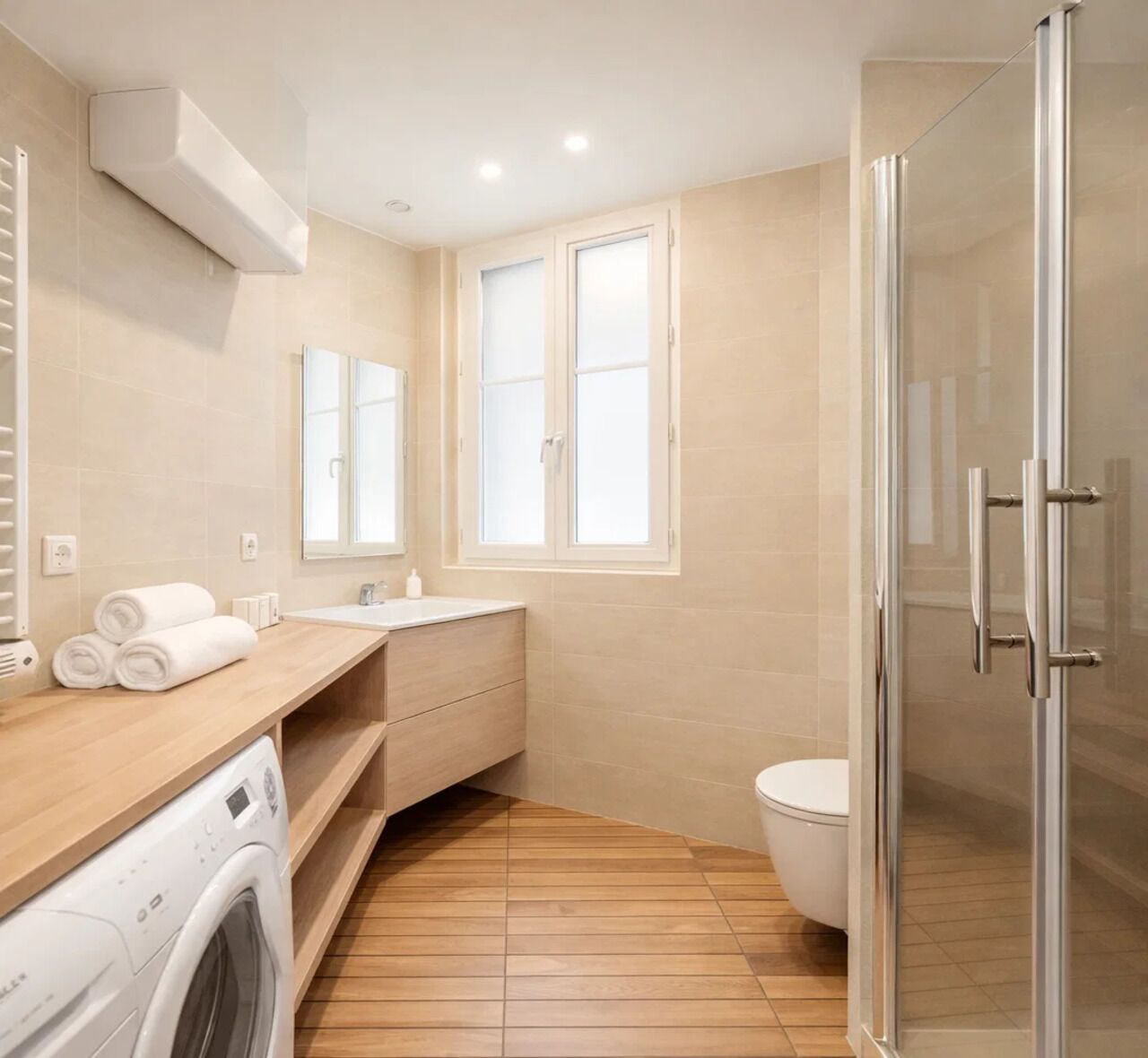 Apartment | Bathroom