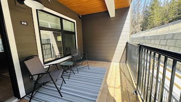 Family Townhome, Balcony | Terrace/patio