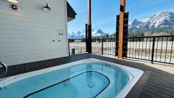 Maison mitoyenne Familiale, balcon | Bain à remous extérieur