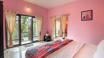 Quadruple Room, Balcony, Garden View | Iron/ironing board, rollaway beds, free WiFi, bed sheets