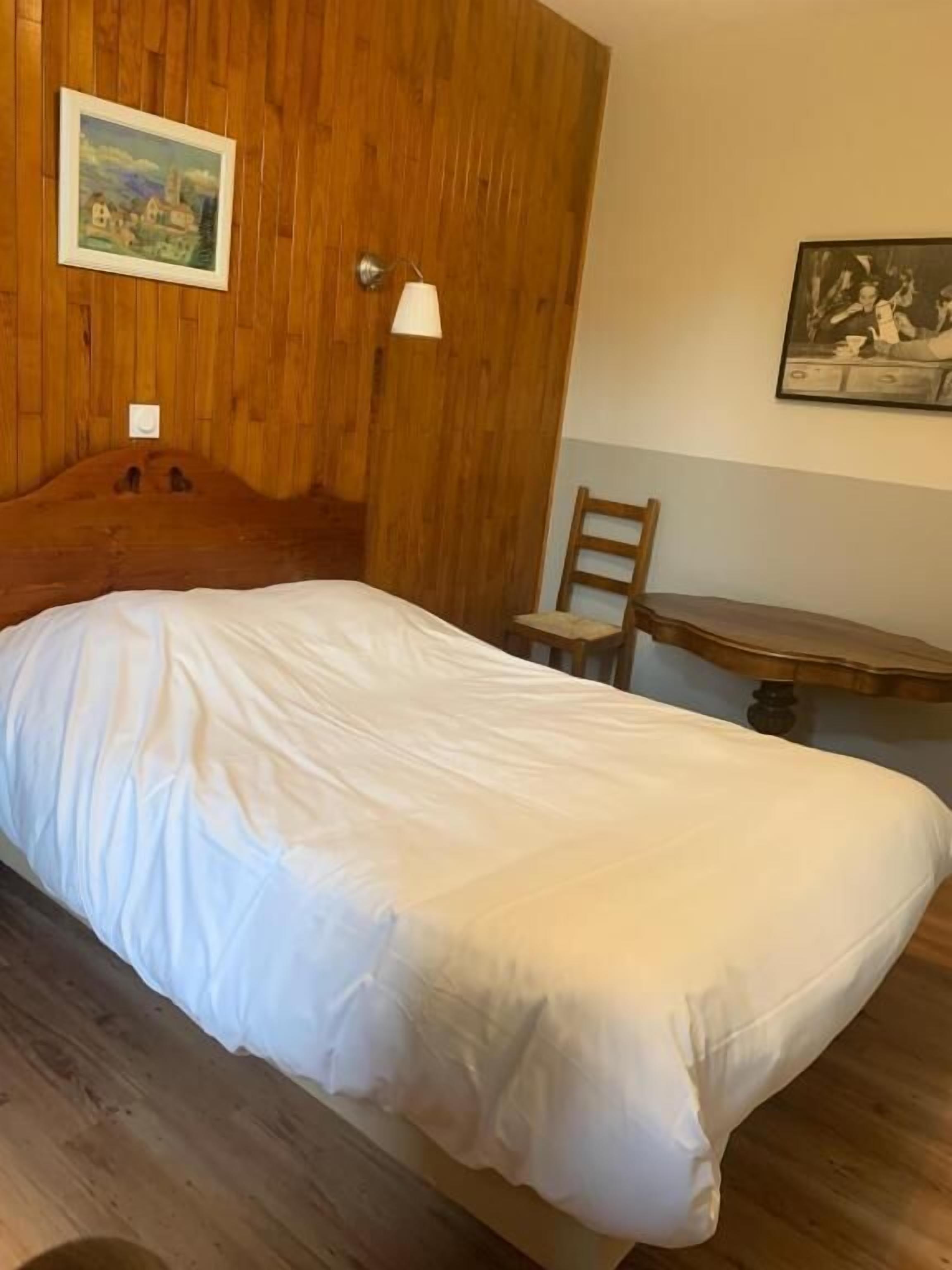 Quadruple Room, Mountain View | Wi-fi percuma, akses kerusi roda 