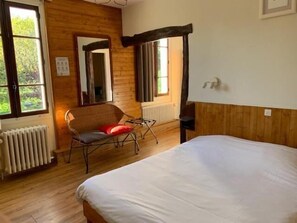 Chambre Double Supérieure, vue montagne