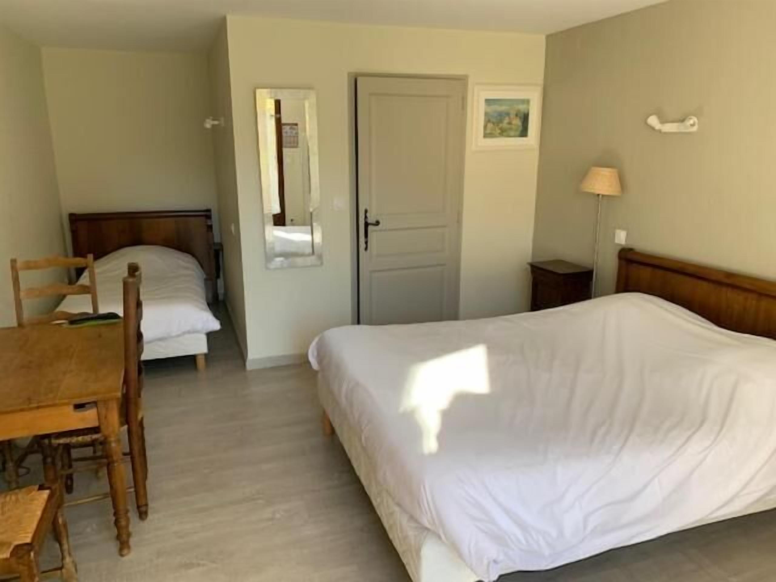 Free WiFi, wheelchair access