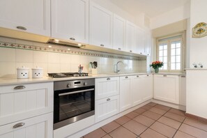 Fridge, dishwasher, toaster