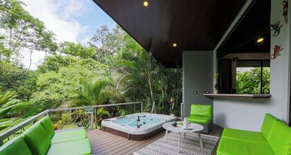 Serene 2-bedroom chalet with AC in charming San Carlos