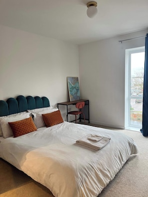2 habitaciones, tabla de planchar con plancha y wifi gratis