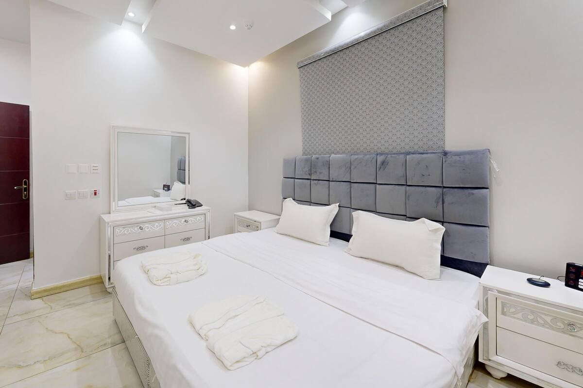 In-room safe, iron/ironing board, free WiFi