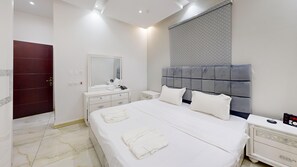 In-room safe, iron/ironing board, free WiFi - iris life (Jeddah)