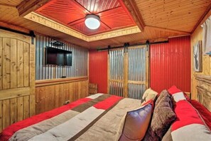 3 bedrooms, iron/ironing board, WiFi, bed sheets - Hunting Daze- 2 Large Deck with Hot Tub and Fire Pit in heart of Hochatown! (Broken Bow)
