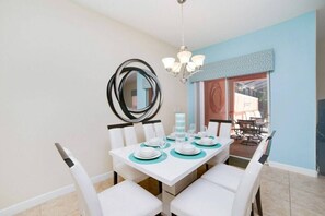 Dining - 4BR Townhome w/ Private Pool at Paradise Palms (kissimmee)