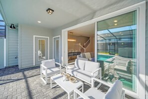 Terrace/patio - Modern 5BR Home w/ Pool at Windsor Island (Davenport)